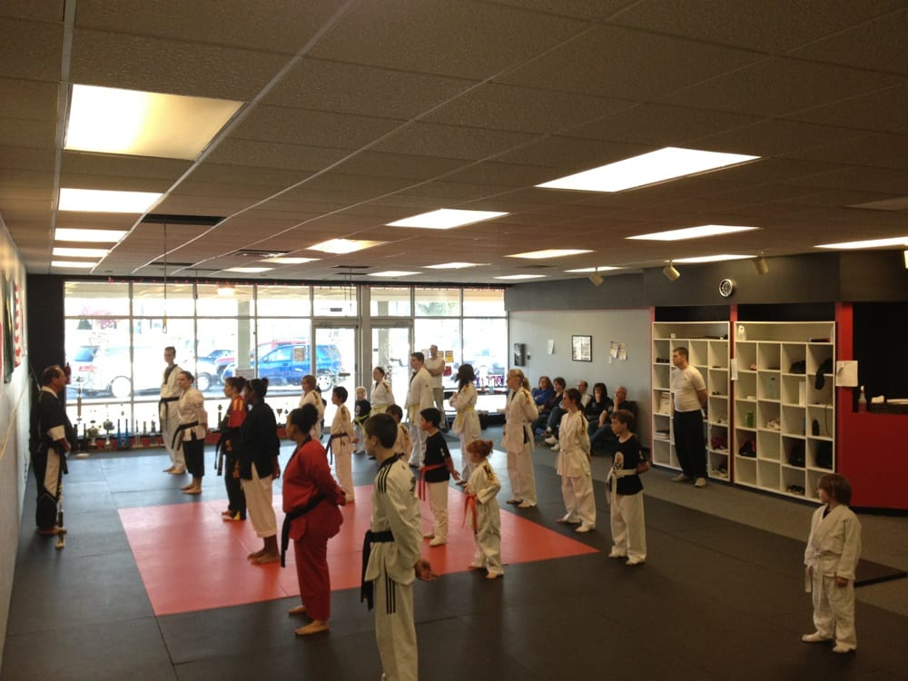 FEARLESS MIXED MARTIAL ARTS ACADEMY Updated September 2024 1233 N