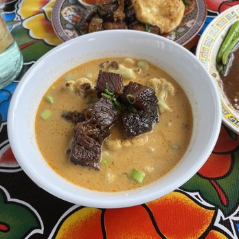 Eem - White Curry with Brisket Burnt Ends - Cocktail Bars Near Me - Portland, Oregon Eem - White Curry with Brisket Burnt Ends - Cocktail Bars Near Me - Portland, Oregon