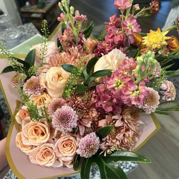 Keepsakes Florist - Cream, orange, and pink wrapped bouquet - Florists Near Me - Charleston, South Carolina