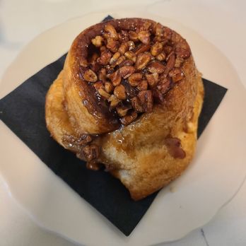 Café Marguerite - Sticky Bun-Caramel Nut - Cafes Near Me - Minneapolis, Minnesota