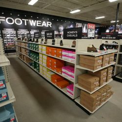 Dunham’s Sports