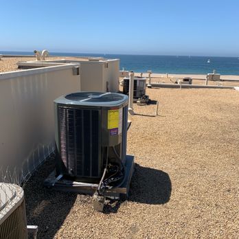 Alpha Heating & Air Conditioning - Rooftop heat pump condenser installed in Playa Del Rey - Heating & Air Conditioning/HVAC Near Me Alpha Heating & Air Conditioning - Rooftop heat pump condenser installed in Playa Del Rey - Heating & Air Conditioning/HVAC Near Me