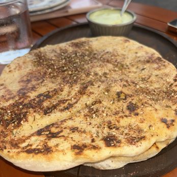 Armitage Alehouse - Pita - Pubs Near Me - Chicago, Illinois