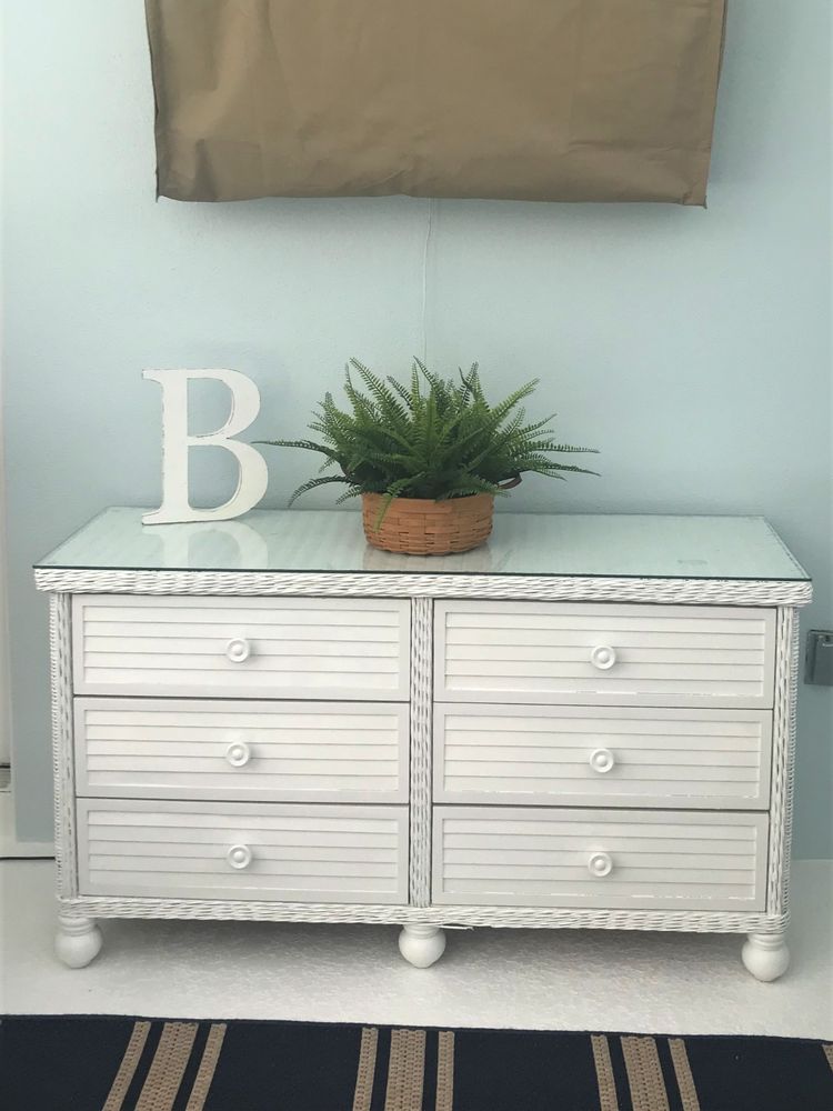 CLASSIC GLASS AND MIRROR Updated July 2024 119 Forest Lake Blvd S