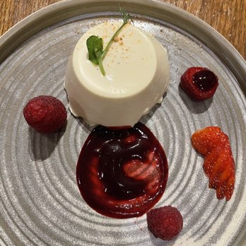 IL Vicoletto - Yummy panda cotta - Italian Near Me - Temple Bar, D IL Vicoletto - Yummy panda cotta - Italian Near Me - Temple Bar, D