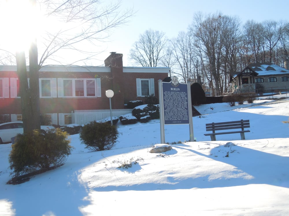 BERLIN HISTORICAL MARKER Updated October 2024 305 Main St, Berlin