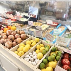 Charlie's Fresh Catch - Produce