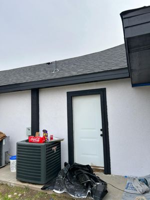 V&V Roofing & Construction Logo