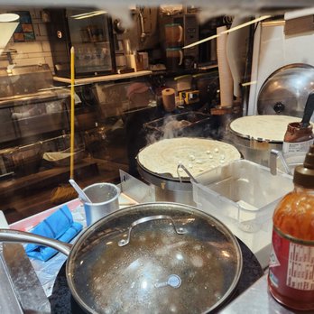 Crêpes De Luxe - Cooking - Food Stands Near Me - Cleveland, Ohio Crêpes De Luxe - Cooking - Food Stands Near Me - Cleveland, Ohio