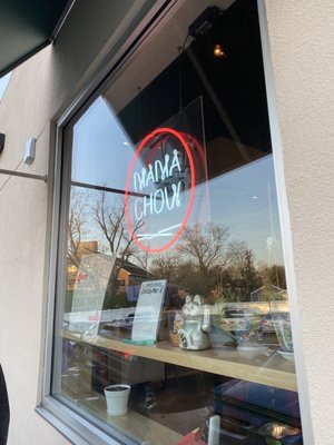Mama Chow by null