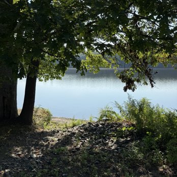 Rainbow Reservoir - Rafting/Kayaking Near Me - Windsor, Connecticut Rainbow Reservoir - Rafting/Kayaking Near Me - Windsor, Connecticut