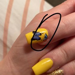 Kawaii Nails - Refused to paint on the butterfly stuck on a decal onto wet polish which caused it to mess up the polish