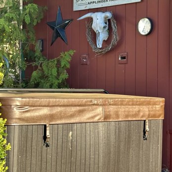 Applinger Farm - Private spa - Attraction Farms Near Me - Ashland, Oregon Applinger Farm - Private spa - Attraction Farms Near Me - Ashland, Oregon