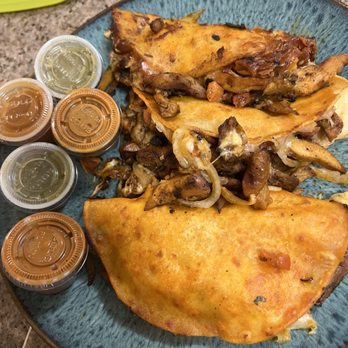 El Camion - So damn good! - Food Trucks Near Me - Seattle, Washington El Camion - So damn good! - Food Trucks Near Me - Seattle, Washington