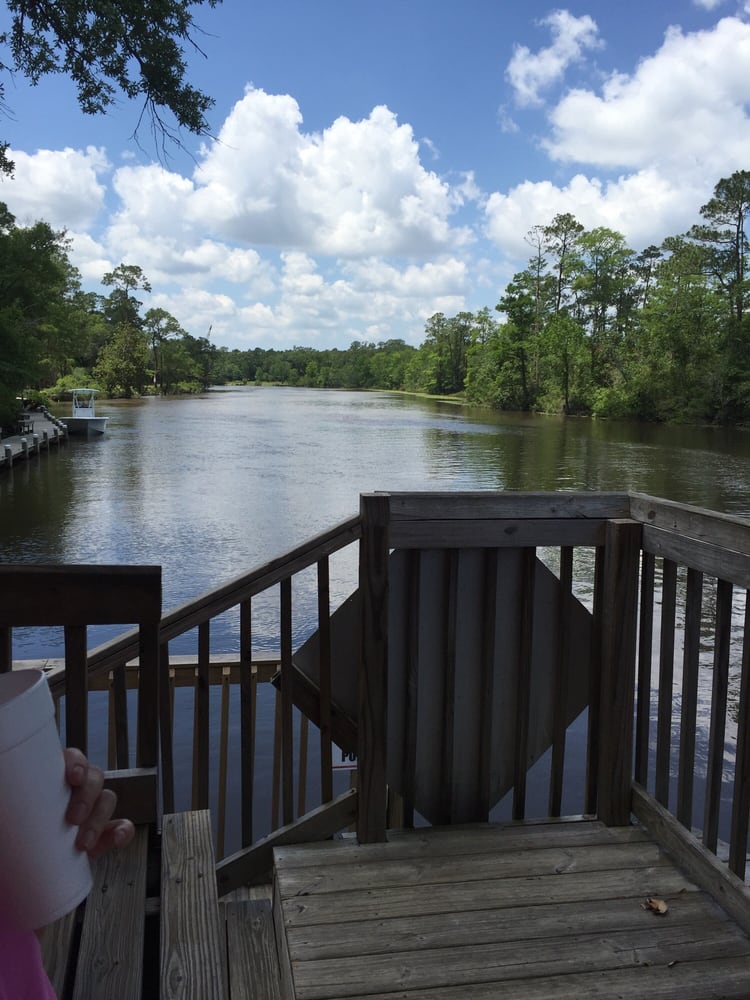 ORANGUTANG’S DAIQUIRIS & BAR Updated September 2024 12097 Lorraine