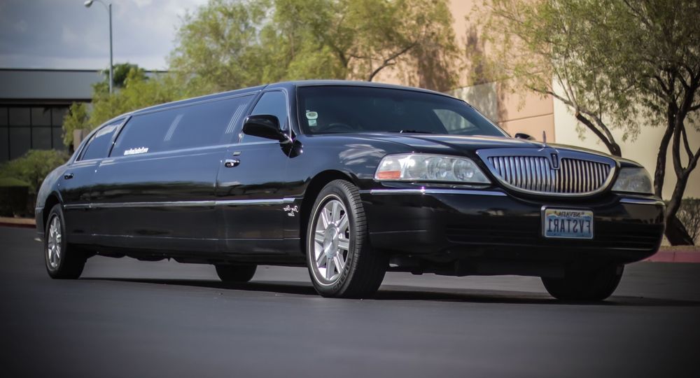 EARTH LIMOS & BUSES - Updated July 2025 - 70 Photos & 266 Reviews ...