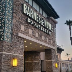 Barnes & Noble