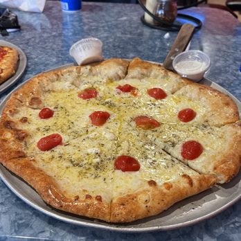 Mountain Pizza & Taproom - Margarita pizza - Pizza Near Me - South Fork, Colorado