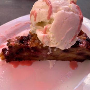 Hungry Goat Scratch Kitchen & Wine Bar - Berry Bread Pudding - Wine Bars Near Me - Morrison, Colorado Hungry Goat Scratch Kitchen & Wine Bar - Berry Bread Pudding - Wine Bars Near Me - Morrison, Colorado