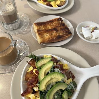 Danielle's Crêperie - Potatoes Scramble Platter 1/2 Order Toasted Baguette - Creperies Near Me - Sacramento, California