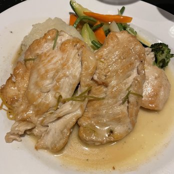 Veneto Trattoria - Chicken Petto di Pollo al Limone - Italian Near Me - Scottsdale, Arizona Veneto Trattoria - Chicken Petto di Pollo al Limone - Italian Near Me - Scottsdale, Arizona