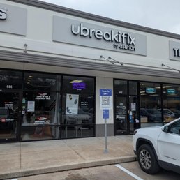 Exterior outside entrance of uBreakiFix by Asurion - Houston, Texas Exterior outside entrance of uBreakiFix by Asurion - Houston, Texas