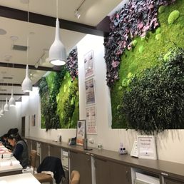Decor is lively! Like vertical garden. Decor is lively! Like vertical garden.