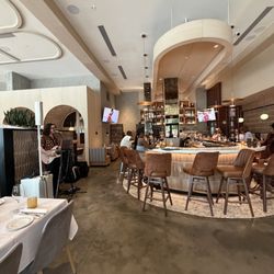 Fieldings Steak - Bar seatings