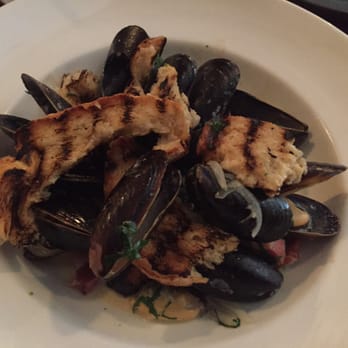 Catch 122 - Breakfast & Brunch Near Me - North Vancouver, British Columbia Catch 122 - Breakfast & Brunch Near Me - North Vancouver, British Columbia