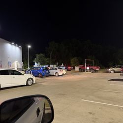 Jack in the Box - Drive through hasn't moved in over 10 minutes!