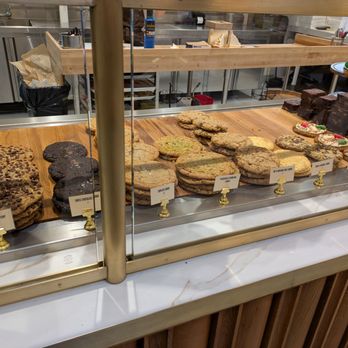 Helms Bakery - @endoedibles on Instagram 12/8/24 - Bakeries Near Me - Los Angeles, California