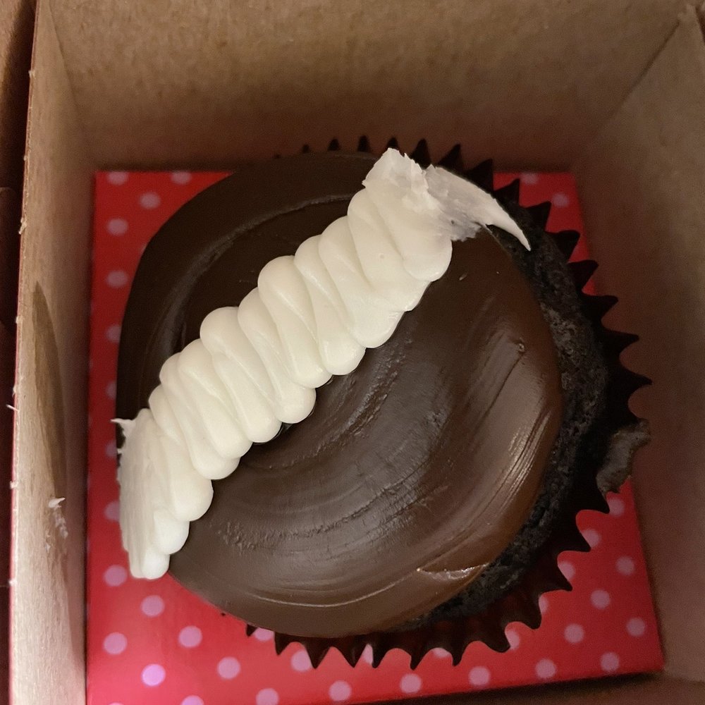 Smallcakes Utopia - Chocolate Cream - Cupcakes Near Me - Charlotte, North Carolina Smallcakes Utopia - Chocolate Cream - Cupcakes Near Me - Charlotte, North Carolina