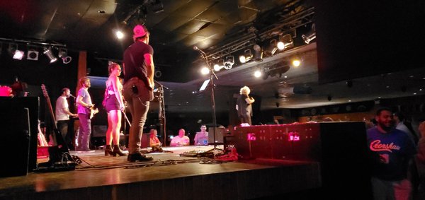 Beer Barrel Saloon by null