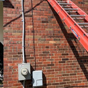 Lenzi Electric - 200 amp outside service swap - Electricians Near Me Lenzi Electric - 200 amp outside service swap - Electricians Near Me