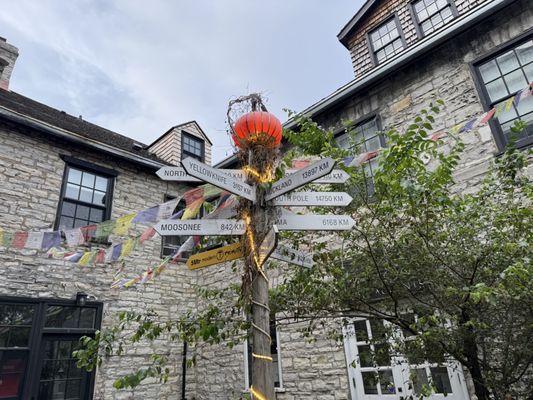 Chez Piggy Restaurant & Bar by null