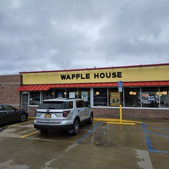 Waffle House - a car parked in front of a waffle house - Diners Near Me - Scranton, Pennsylvania Waffle House - a car parked in front of a waffle house - Diners Near Me - Scranton, Pennsylvania