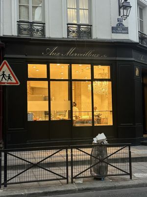 Aux Merveilleux de Fred by null
