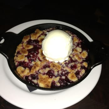 Federal Pizza - Triple berry cobbler - Pizza Near Me - Phoenix, Arizona