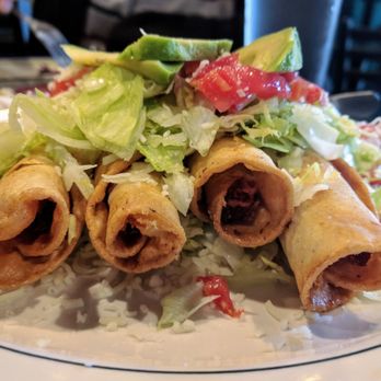 Taqueria Las Palmas - Chicken flautas - side view - Mexican Near Me - Shelton, Washington Taqueria Las Palmas - Chicken flautas - side view - Mexican Near Me - Shelton, Washington