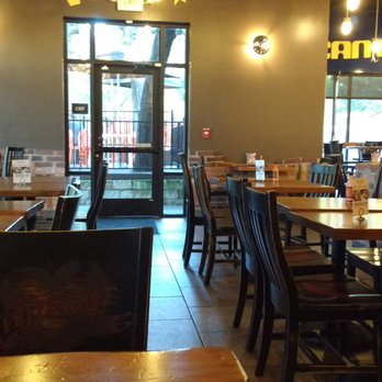 Freebirds World Burrito - Empty indoor dining area - Mexican Near Me - Austin, Texas