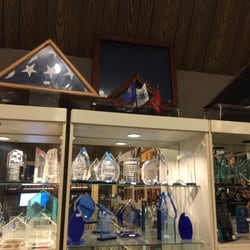 Plaque Attack - Flag boxes, acrylics, glass, and crystal corporate gifts and retirement awards.