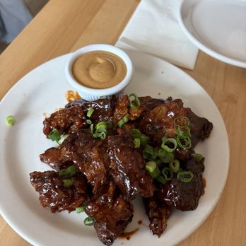 Garden Grille - BBQ Seitan Wings - Vegan Near Me - Pawtucket, Rhode Island