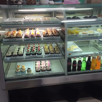 Sweet Fix - Dessert case - Bakeries Near Me - Richmond, Virginia