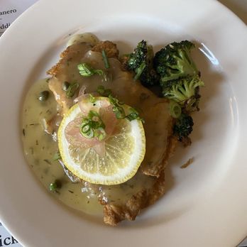 Pickity Place - Pork scaloppine - American Near Me - Mason, New Hampshire Pickity Place - Pork scaloppine - American Near Me - Mason, New Hampshire