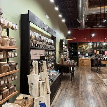 The Spice & Tea Exchange - 2024.12.30 - Interior - Coffee & Tea Near Me - Winter Park, Florida The Spice & Tea Exchange - 2024.12.30 - Interior - Coffee & Tea Near Me - Winter Park, Florida