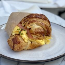 Ministry of Coffee - Salmon & Egg Croissant