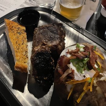 Billy Blues Bar and Grill - 12oz prime rib - Burgers Near Me - Vancouver, Washington Billy Blues Bar and Grill - 12oz prime rib - Burgers Near Me - Vancouver, Washington