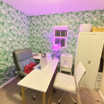 Rafael's wallcovering - My cloffice with wallpaper covering by Rafael - Wallpapering Near Me