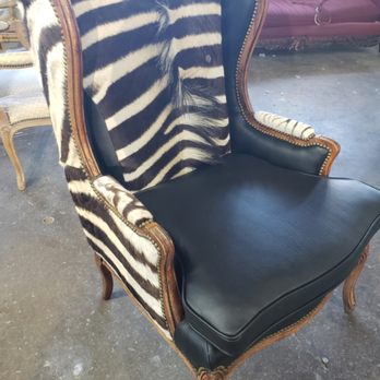 Holloway's Custom Upholstery - Furniture Reupholstery Near Me - Dallas, Texas Holloway's Custom Upholstery - Furniture Reupholstery Near Me - Dallas, Texas
