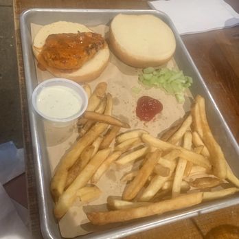 Fat Head's Brewery - Buffalo chicken sandwich - New American Near Me - Canton, Ohio